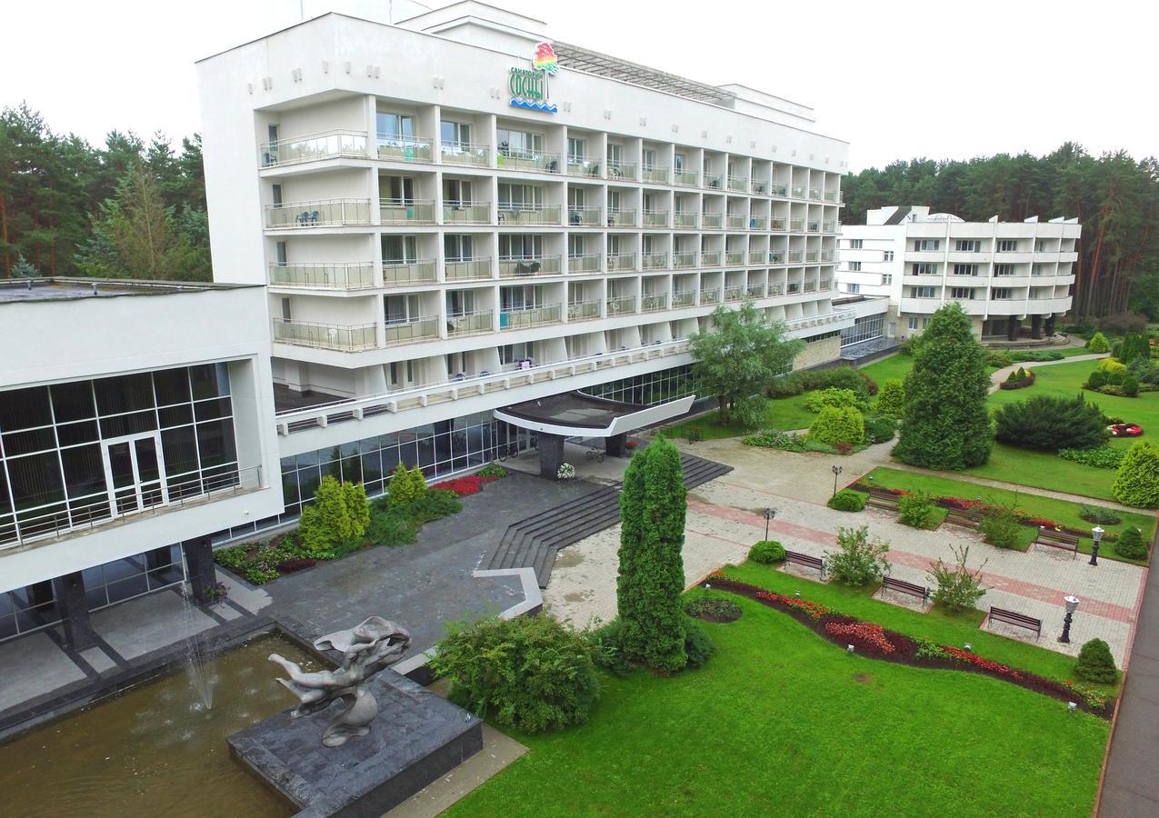 Hotel Sanatorii Sosny At Naroch Lake Gatovichi Exteriér fotografie